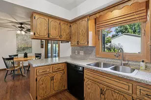 8860 Hilltop Dr, Saint Bonifacius, MN 55375 - Photo 31