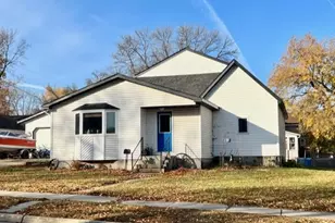 704 S Minnesota St, Redwood Falls, MN 56283 - Photo 1