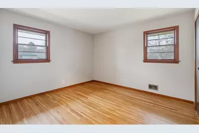 1105 Greystone Avenue N, Oakdale, MN 55128 - Photo 5