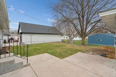 1105 Greystone Avenue N, Oakdale, MN 55128 - Photo 15