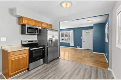 305 Greystone Avenue N, Oakdale, MN 55128 - Photo 3