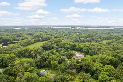 19635 Hillside Street, Deephaven, MN 55331 - Photo 5