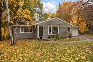 19635 Hillside St, Deephaven, MN 55331 - Photo 37