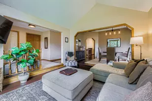 3000 Ontario Rd, Little Canada, MN 55117 - Photo 5