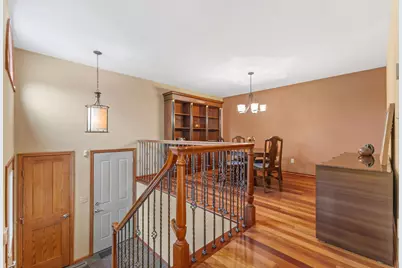 5680 Donegal Drive, Shoreview, MN 55126 - Photo 5