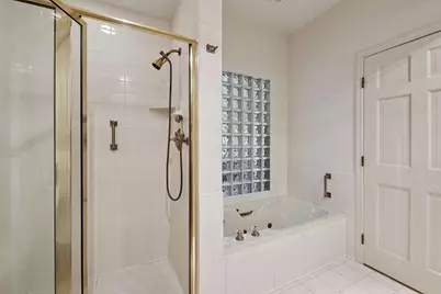 4610 Bayswater Road, Shorewood, MN 55331 - Photo 15