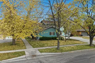 3906 4th St S, Moorhead, MN 56560 - Photo 7