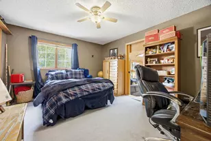 3906 4th St S, Moorhead, MN 56560 - Photo 33