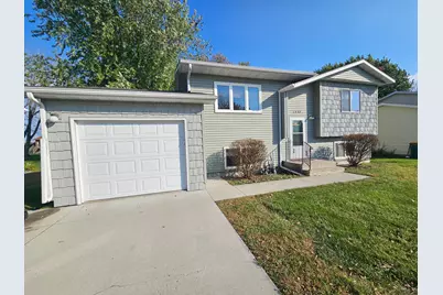 1448 13th Street N, Wahpeton,  58075 - Photo 1