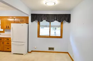 449 Birmingham St, Saint Paul, MN 55106 - Photo 5