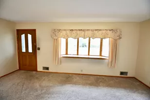 449 Birmingham St, Saint Paul, MN 55106 - Photo 3