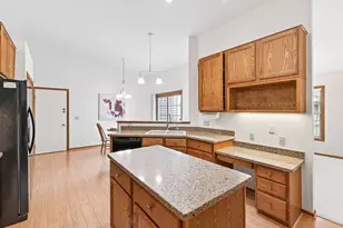 1731 Donegal Dr, Woodbury, MN 55125 - Photo 11