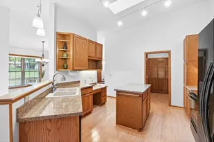 1731 Donegal Dr, Woodbury, MN 55125 - Photo 11