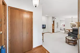 1731 Donegal Dr, Woodbury, MN 55125 - Photo 5