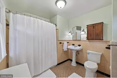 2431 S Shore Boulevard, White Bear Lake, MN 55110 - Photo 35