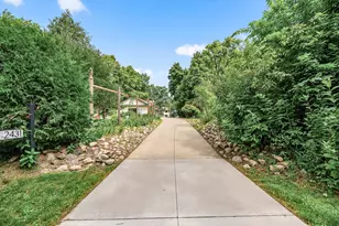 2431 S Shore Blvd, White Bear Lake, MN 55110 - Photo 75