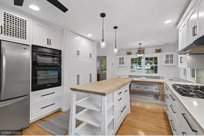 2431 S Shore Boulevard, White Bear Lake, MN 55110 - Photo 7