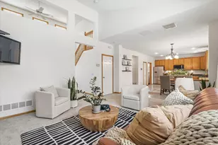 18053 90th Pl N, Maple Grove, MN 55311 - Photo 9