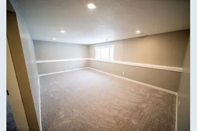 809 5th Avenue NW, Dodge Center, MN 55927 - Photo 31