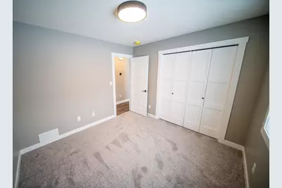 809 5th Avenue NW, Dodge Center, MN 55927 - Photo 19