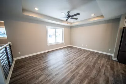 809 5th Avenue NW, Dodge Center, MN 55927 - Photo 3