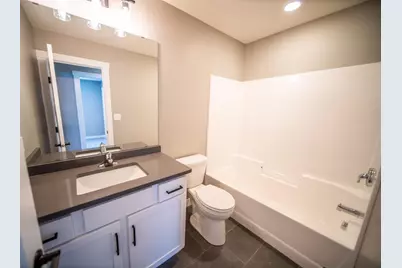 809 5th Avenue NW, Dodge Center, MN 55927 - Photo 23