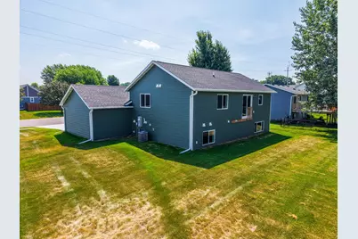 809 5th Avenue NW, Dodge Center, MN 55927 - Photo 39