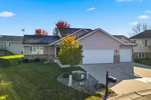 113 Bunker Ct, Mankato, MN 56001 - Photo 3