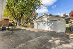 313 Glenn Rd, Albert Lea, MN 56007 - Photo 9