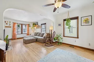 3925 Perry Ave N, Robbinsdale, MN 55422 - Photo 5