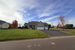 17330 Bataan St NE, Ham Lake, MN 55304 - Photo 45