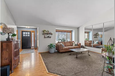 17330 Bataan Street NE, Ham Lake, MN 55304 - Photo 3