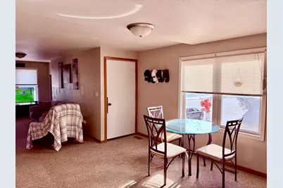 109 Main Avenue S, Baudette, MN 56623 - Photo 15