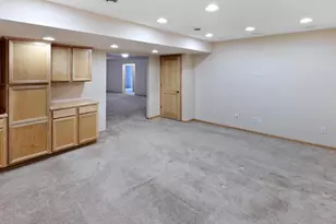 7425 Peony Ln N, Maple Grove, MN 55311 - Photo 55