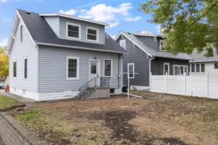 687 Lexington Pkwy N, Saint Paul, MN 55104 - Photo 3