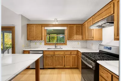 15625 46th Avenue N, Plymouth, MN 55446 - Photo 5