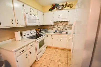 1407 41st Street NW, Rochester, MN 55901 - Photo 7