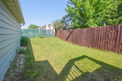 1407 41st Street NW, Rochester, MN 55901 - Photo 3