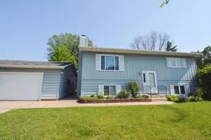 1407 41st St NW, Rochester, MN 55901 - Photo 1