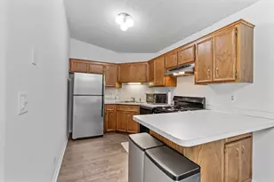 14258 Towers Ln, Eden Prairie, MN 55347 - Photo 5