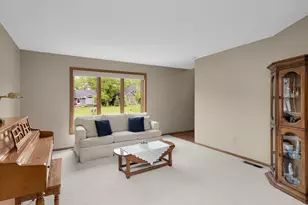 10324 170th St W, Lakeville, MN 55044 - Photo 11