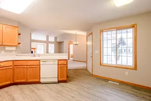 8537 Telford Ln, Brooklyn Park, MN 55443 - Photo 9