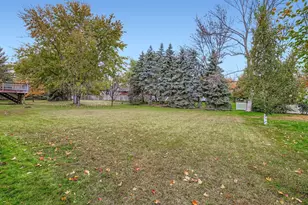 1012 Crystal Lake Rd E, Burnsville, MN 55306 - Photo 35