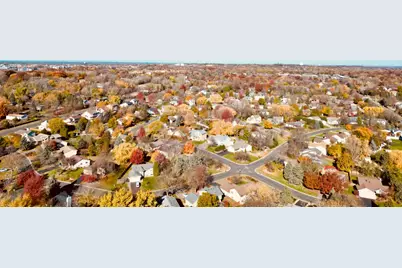 1012 Crystal Lake Road E, Burnsville, MN 55306 - Photo 45