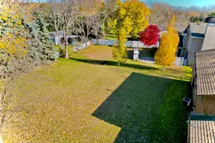 1012 Crystal Lake Rd E, Burnsville, MN 55306 - Photo 37