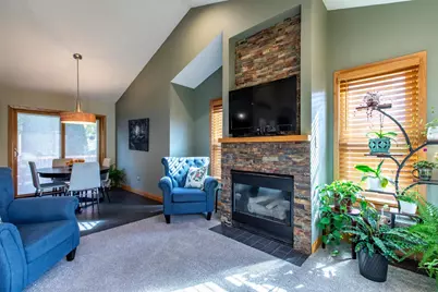 4032 Alberta Drive NE, Rochester, MN 55906 - Photo 7