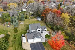 13605 Dan Patch Ln, Savage, MN 55378 - Photo 3