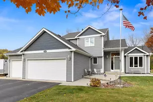 13605 Dan Patch Ln, Savage, MN 55378 - Photo 9