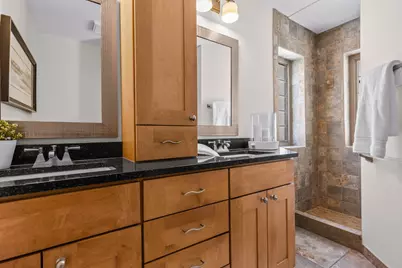 630 Carver Beach Road, Chanhassen, MN 55317 - Photo 33