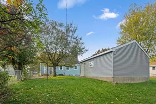 2221 Highland Pl, Columbia Heights, MN 55421 - Photo 17